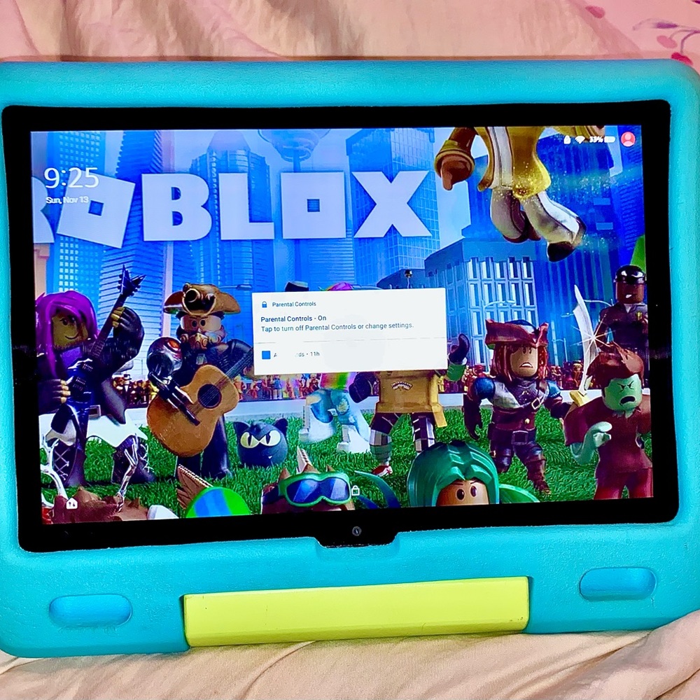 Fire HD 10 inch Kids tablet, 1080p Full HD, ages 3–7, 32 GB, Aquamarine